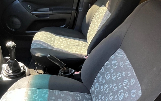 imagem-https://www.socarrao.com.br/sc-vehicle-images-prod/956478/1774379075110-MmFmZWZlOTMtNTcxYi00ZDEyLWI5YWQtYTMxNDRjZTQ2YzhlLmpwZw.jpg