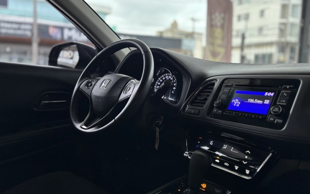 imagem-https://www.socarrao.com.br/sc-vehicle-images-prod/956713/1781634055438-003_0f551f3b778b51a7b873c4409bed95d2.jpeg