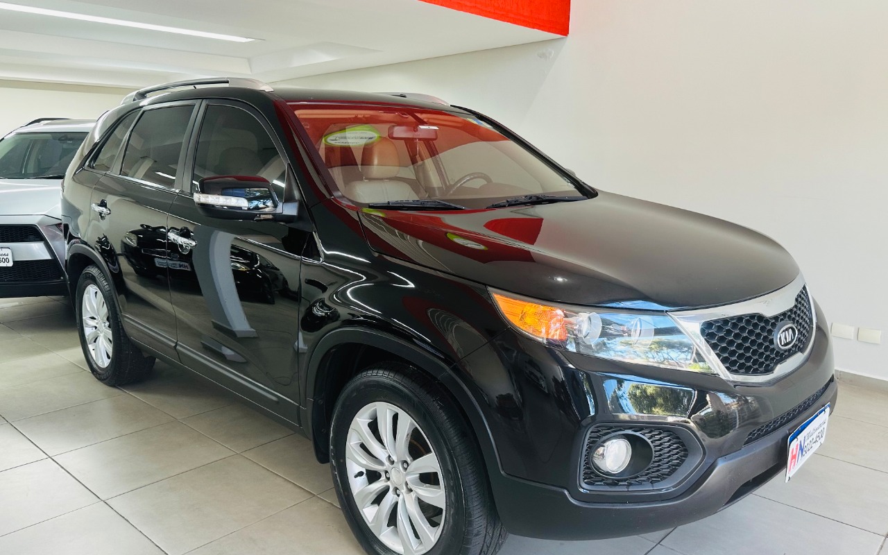 Kia Sorento 2.4 16V 4x2 Aut. na cor Preto em Curitiba / PR - 956896