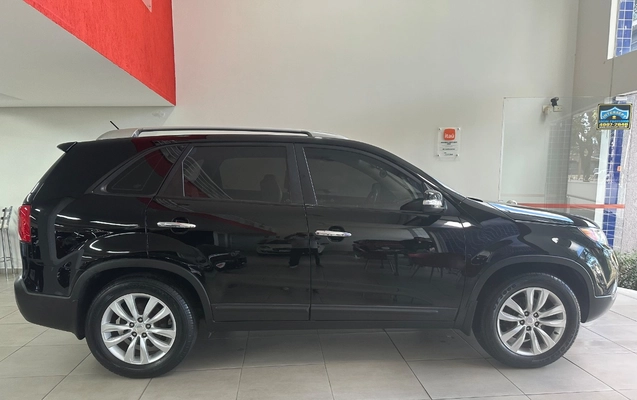 imagem-https://www.socarrao.com.br/sc-vehicle-images-prod/956896/1774640681904-MTRiLmpwZw.jpg