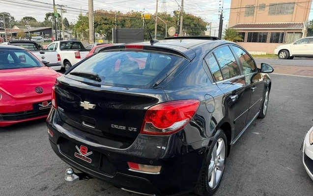 imagem-https://www.socarrao.com.br/sc-vehicle-images-prod/957040/1783346148723-7893365_6_B_7955d586d7.jpeg