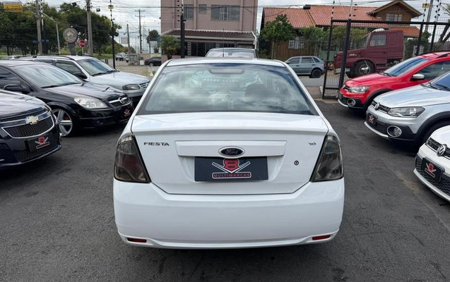 imagem-https://www.socarrao.com.br/sc-vehicle-images-prod/957044/1787770075749-7891374_6_B_13bed86016.jpeg