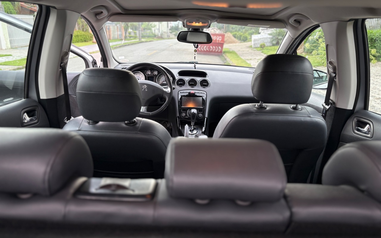 imagem-https://www.socarrao.com.br/sc-vehicle-images-prod/957266/1774397372534-SU1HXzcwOTUuanBlZw.jpeg