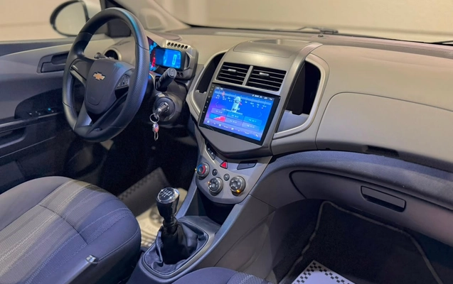 imagem-https://www.socarrao.com.br/sc-vehicle-images-prod/957595/1786642675303-1e8e9307-8da5-43a1-bd13-3a84d97916e3.jpg