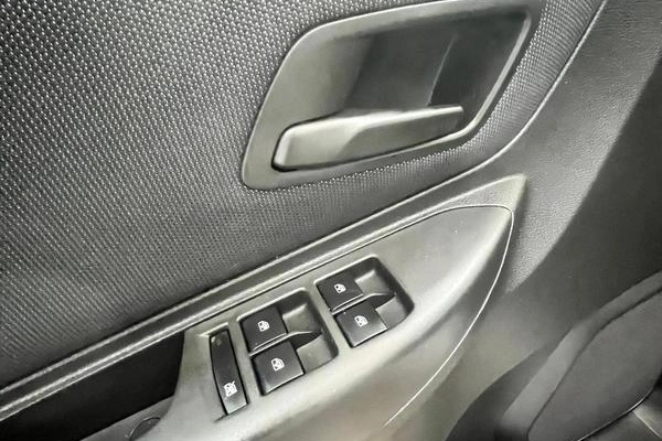 imagem-https://www.socarrao.com.br/sc-vehicle-images-prod/957610/1782996072791-7928501_9_B_b391100b75.jpeg