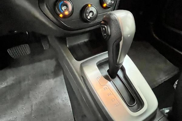 imagem-https://www.socarrao.com.br/sc-vehicle-images-prod/957610/1782996072794-7928501_11_B_4ec1d8aa51.jpeg