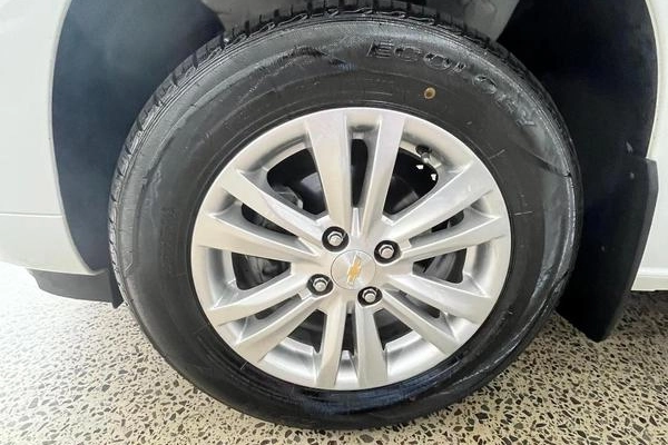 imagem-https://www.socarrao.com.br/sc-vehicle-images-prod/957610/1782996072795-7928501_8_B_3821049265.jpeg