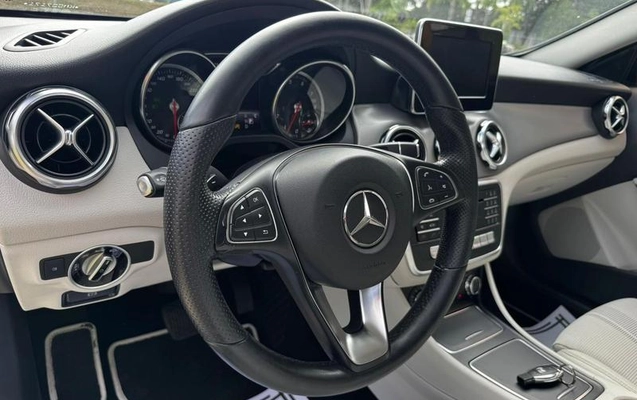imagem-https://www.socarrao.com.br/sc-vehicle-images-prod/957821/1789071392019-7928465_10_B_9004856311.jpeg