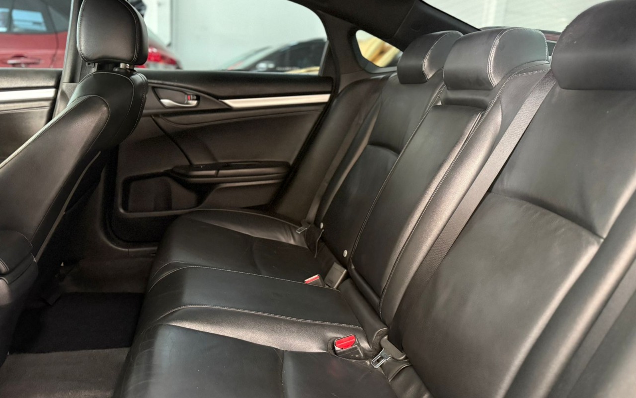 imagem-https://www.socarrao.com.br/sc-vehicle-images-prod/957987/1774443616811-V2hhdHNBcHAgSW1hZ2UgMjAyNi0wMy0yMyBhdCAxNC40Mi40MiAoMSkuanBlZw.jpeg