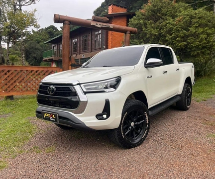 Toyota Hilux 2022 Branco — foto 1 de 3