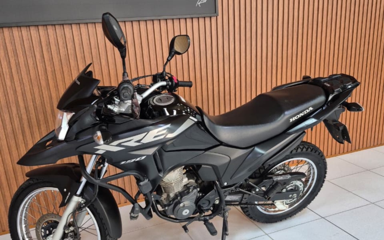 imagem-https://www.socarrao.com.br/sc-vehicle-images-prod/958204/1774448084408-QiAyLnBuZw.png