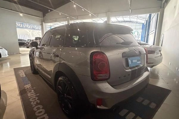 imagem-https://www.socarrao.com.br/sc-vehicle-images-prod/958269/1789491537867-7929370_4_B_1f3501fee7.jpeg