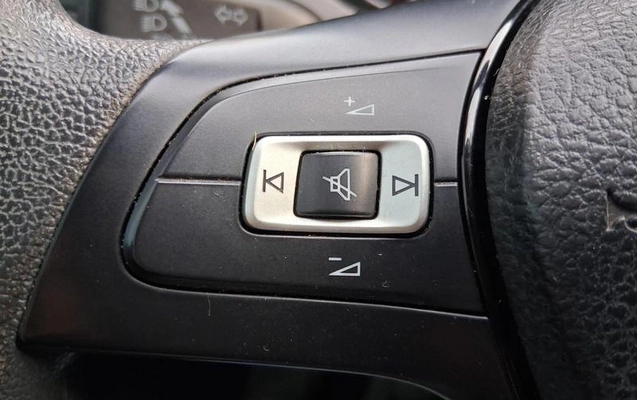 imagem-https://www.socarrao.com.br/sc-vehicle-images-prod/958470/1788982667434-7922588_16_B_8758895d2f.jpeg
