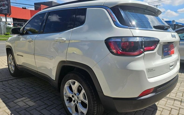 imagem-https://www.socarrao.com.br/sc-vehicle-images-prod/958475/1789228399355-7853756_2_B_3df72dd4e7.jpeg