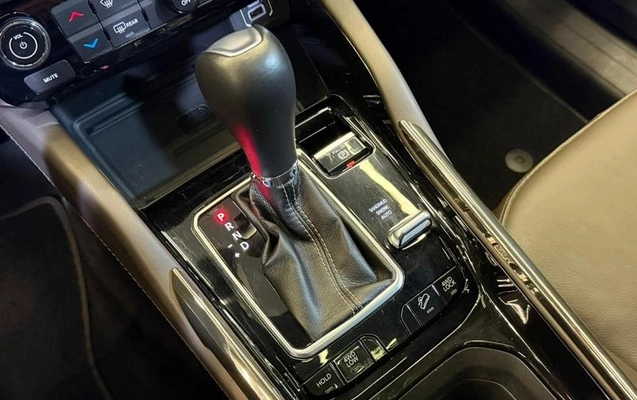 imagem-https://www.socarrao.com.br/sc-vehicle-images-prod/958775/1789419311692-7886515_10_B_77e40977f6.jpeg