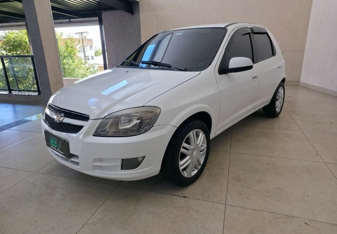 Chevrolet Celta 2015 Branco — foto 1 de 3