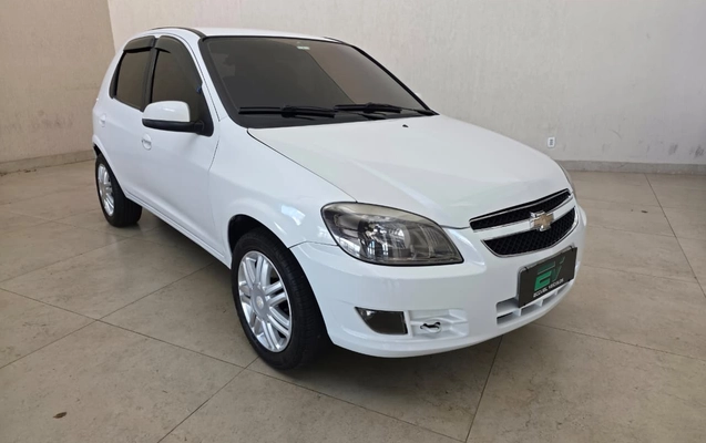 imagem-https://www.socarrao.com.br/sc-vehicle-images-prod/958791/1774457285079-34363367-200d-4ed1-98f3-2d0695c80f12.jpg