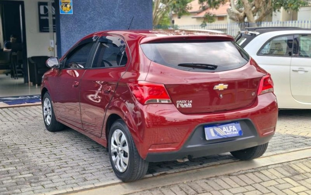 imagem-https://www.socarrao.com.br/sc-vehicle-images-prod/958830/1784832194934-7930183_9_B_f171dbed3a.jpeg