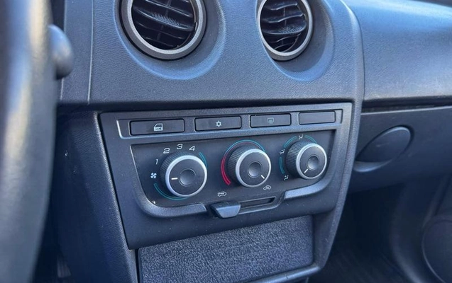 imagem-https://www.socarrao.com.br/sc-vehicle-images-prod/958869/1786027342826-7928668_1_B_e86003bafe.jpeg