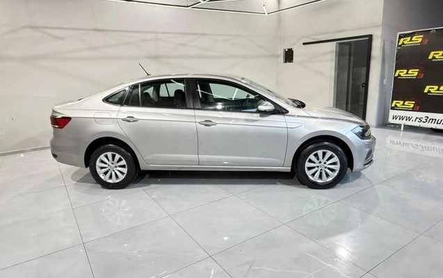 imagem-https://www.socarrao.com.br/sc-vehicle-images-prod/958872/1792671695185-7930325_10_B_fd650477e1.jpeg