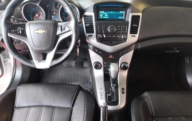 imagem-https://www.socarrao.com.br/sc-vehicle-images-prod/959043/1785507748025-7577967_1_B_aa121a5574.jpeg