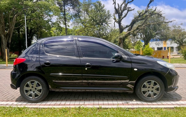 imagem-https://www.socarrao.com.br/sc-vehicle-images-prod/959147/1782315800499-e8af730a-de73-4295-8ec7-c9f0fe344990.jpg