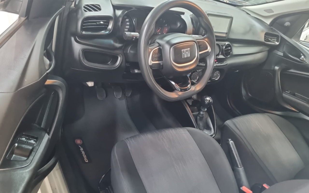 imagem-https://www.socarrao.com.br/sc-vehicle-images-prod/959170/1774464592555-SW1hZ2VtIGRvIFdoYXRzQXBwIGRlIDIwMjUtMTEtMTEgw6AocykgMTYuMDQuNTVfNjA0Y2U3MzEuanBn.jpg