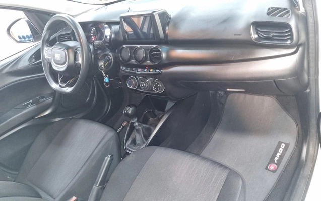 imagem-https://www.socarrao.com.br/sc-vehicle-images-prod/959170/1774464592713-SW1hZ2VtIGRvIFdoYXRzQXBwIGRlIDIwMjUtMTEtMTEgw6AocykgMTYuMDUuNTRfYjdkY2JlYzQuanBn.jpg