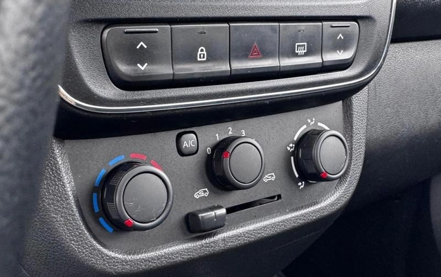 imagem-https://www.socarrao.com.br/sc-vehicle-images-prod/959238/1786027351492-7928686_12_B_c264b5a8f1.jpeg