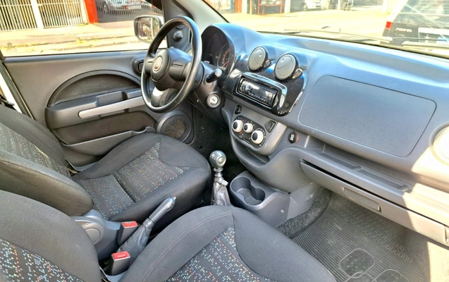 imagem-https://www.socarrao.com.br/sc-vehicle-images-prod/959371/1774467535376-NC5qcGc.jpg