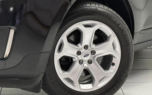 imagem-https://www.socarrao.com.br/sc-vehicle-images-prod/959374/1784898303422-7931421_17_B_45a69522a4.jpeg