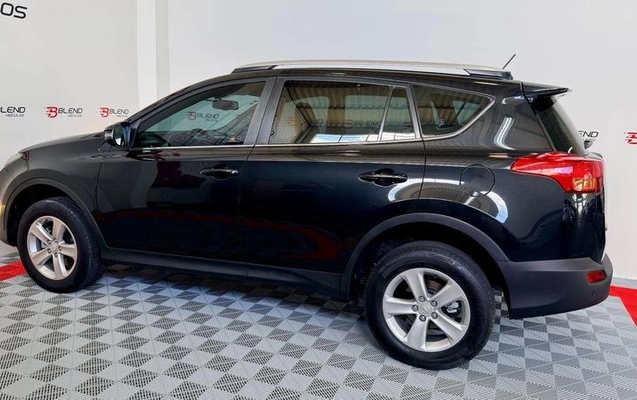 imagem-https://www.socarrao.com.br/sc-vehicle-images-prod/959532/1789145661669-7891440_5_B_58799cb87f.jpeg