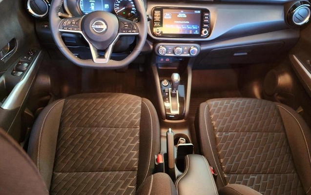 imagem-https://www.socarrao.com.br/sc-vehicle-images-prod/959644/1788185659053-7931736_14_B_4f47768795.jpeg
