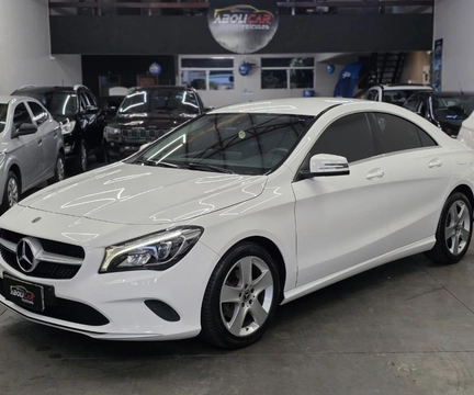 Mercedes-Benz CLA-180 1.6 16V 122cv Aut. 2018 Branco — foto 1 de 3
