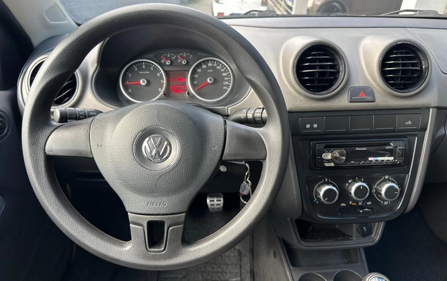 imagem-https://www.socarrao.com.br/sc-vehicle-images-prod/959732/1786205387250-b8261688b6b442f5afa88308e04175d6_1774474370700.jpg