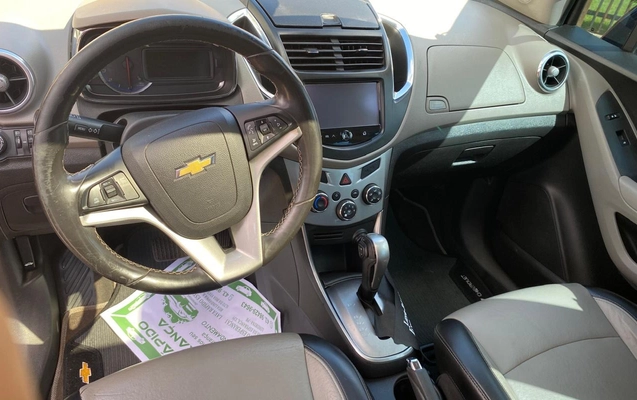 imagem-https://www.socarrao.com.br/sc-vehicle-images-prod/959777/1774478063971-NmYyNmM3NGUtZDhlNi00ZWU2LTg1ZDYtNGMzNjMwNTgzYTI5LmpwZWc.jpeg