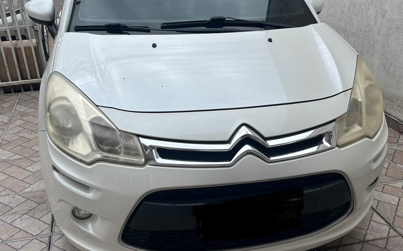 imagem-https://www.socarrao.com.br/sc-vehicle-images-prod/959800/1774482223789-SU1HXzUxNTQuanBlZw.jpeg
