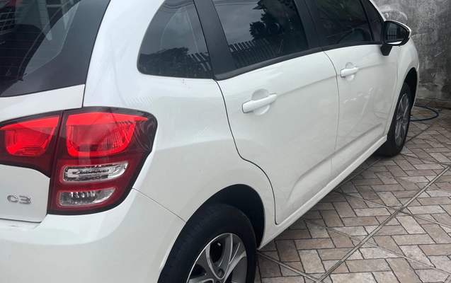 imagem-https://www.socarrao.com.br/sc-vehicle-images-prod/959800/1774482224380-SU1HXzUxNTMuanBlZw.jpeg