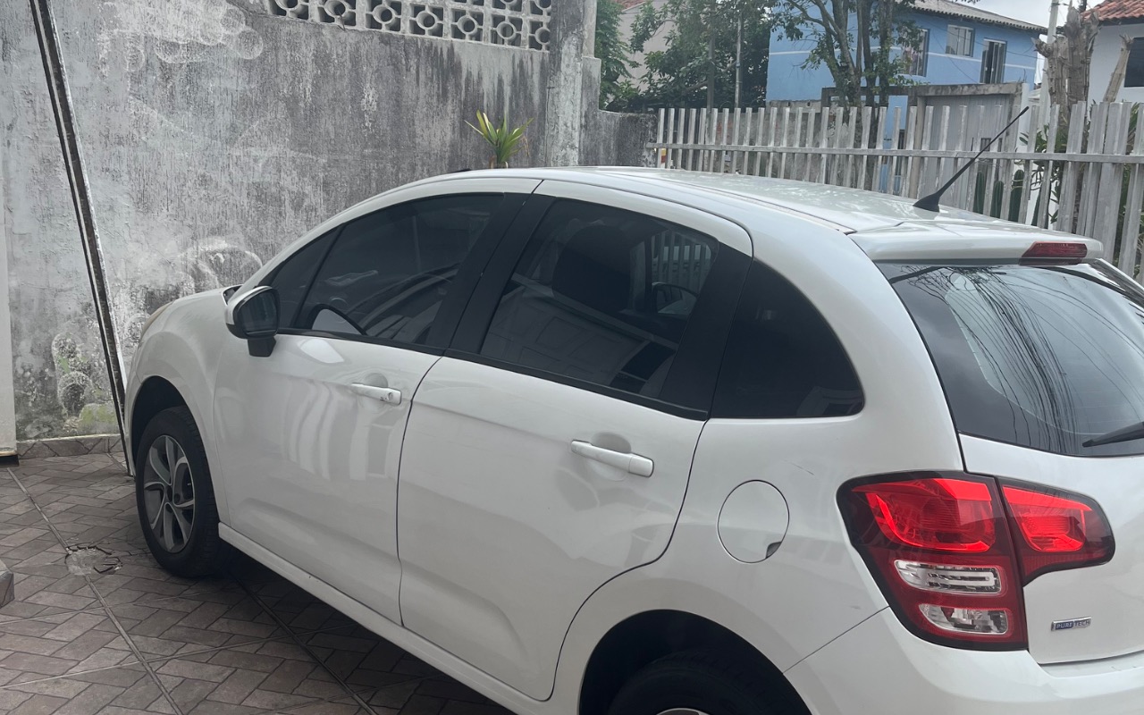 imagem-https://www.socarrao.com.br/sc-vehicle-images-prod/959800/1774482225196-SU1HXzUxNTIuanBlZw.jpeg