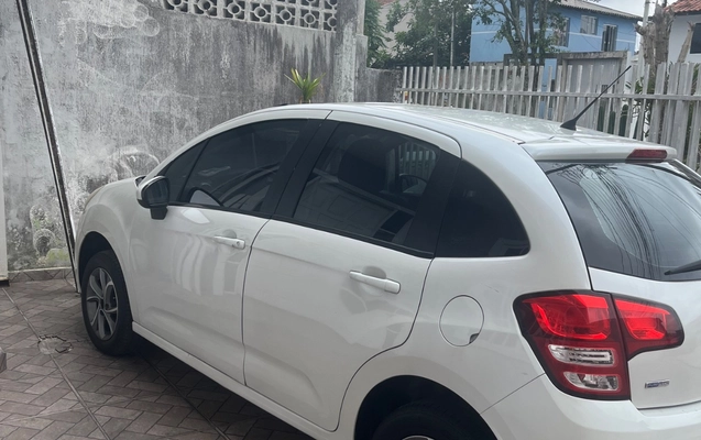 imagem-https://www.socarrao.com.br/sc-vehicle-images-prod/959800/1774482225196-SU1HXzUxNTIuanBlZw.jpeg