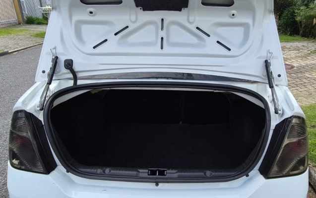imagem-https://www.socarrao.com.br/sc-vehicle-images-prod/959801/1774483087544-Rm90byAwNi5qcGVn.jpeg
