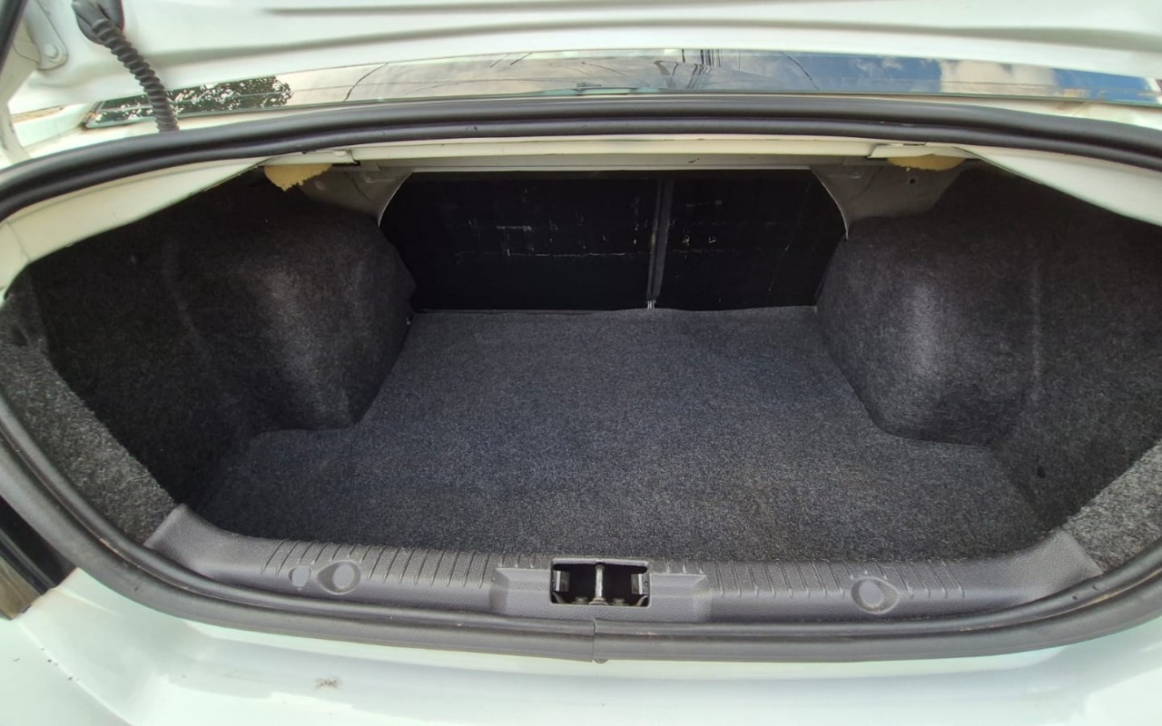 imagem-https://www.socarrao.com.br/sc-vehicle-images-prod/959801/1774483087866-Rm90byAwNy5qcGVn.jpeg