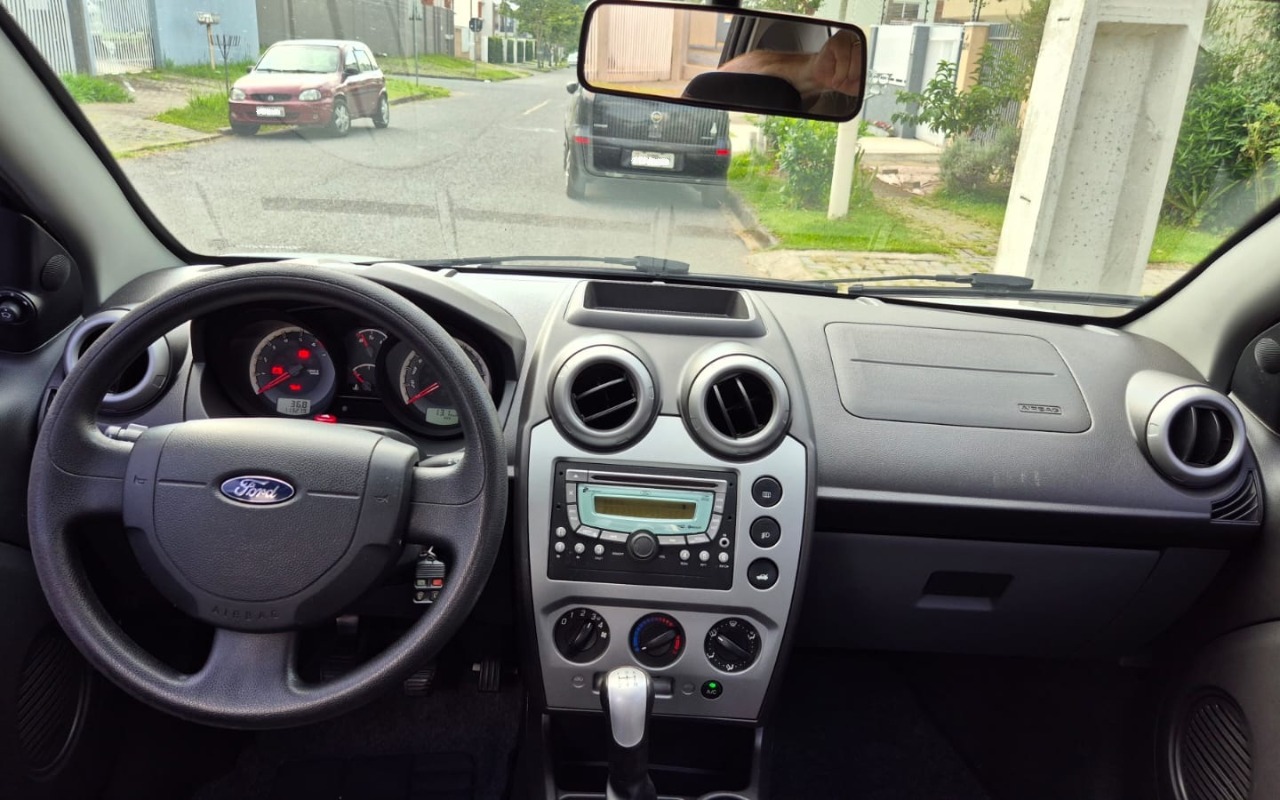 imagem-https://www.socarrao.com.br/sc-vehicle-images-prod/959801/1774483088220-Rm90byAwOC5qcGVn.jpeg