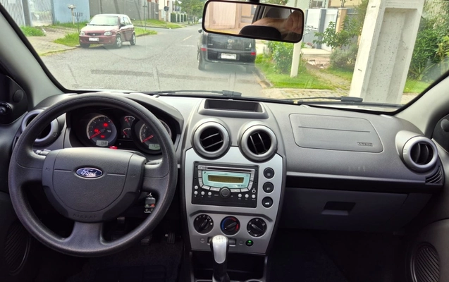 imagem-https://www.socarrao.com.br/sc-vehicle-images-prod/959801/1774483088220-Rm90byAwOC5qcGVn.jpeg