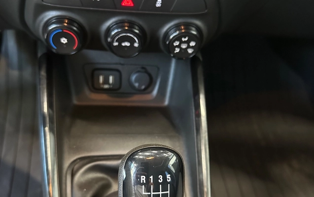 imagem-https://www.socarrao.com.br/sc-vehicle-images-prod/959807/1774483679639-SU1HXzgzNzQuanBlZw.jpeg