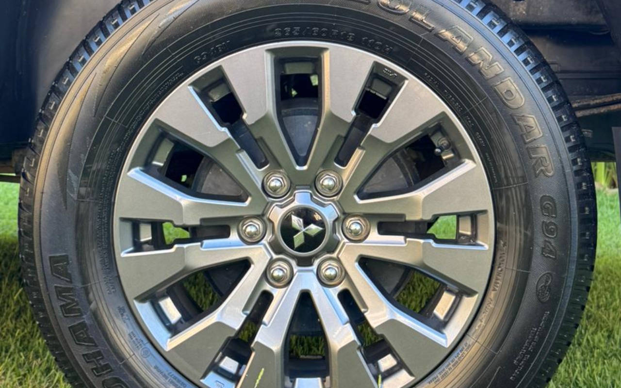 imagem-https://www.socarrao.com.br/sc-vehicle-images-prod/961230/1774530894133-V2hhdHNBcHAgSW1hZ2UgMjAyNi0wMy0yNSBhdCAxNy4zNi4yNS5qcGVn.jpeg