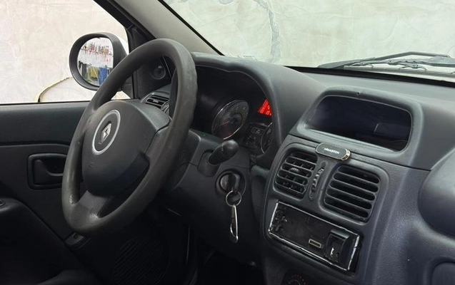 imagem-https://www.socarrao.com.br/sc-vehicle-images-prod/961432/1786639104576-7863643_2_B_f9daa4545b.jpeg