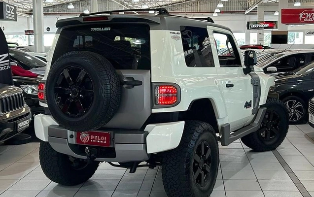 imagem-https://www.socarrao.com.br/sc-vehicle-images-prod/961444/1781311618732-7819713_5_B_c521d5adca.jpeg