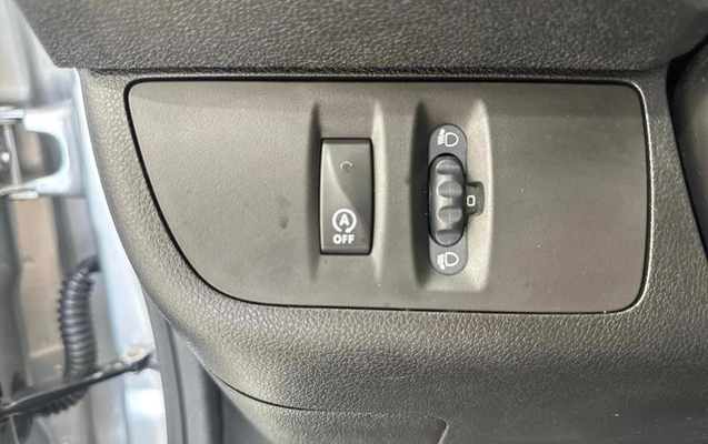 imagem-https://www.socarrao.com.br/sc-vehicle-images-prod/961450/1785756901377-7933417_11_B_b9885f4fa0.jpeg