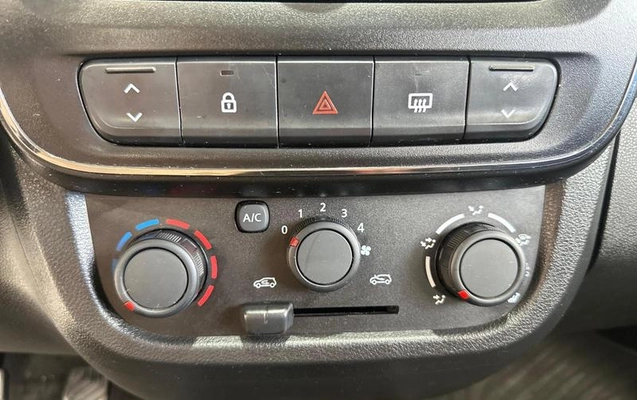 imagem-https://www.socarrao.com.br/sc-vehicle-images-prod/961450/1785756901380-7933417_12_B_6bf8907c69.jpeg